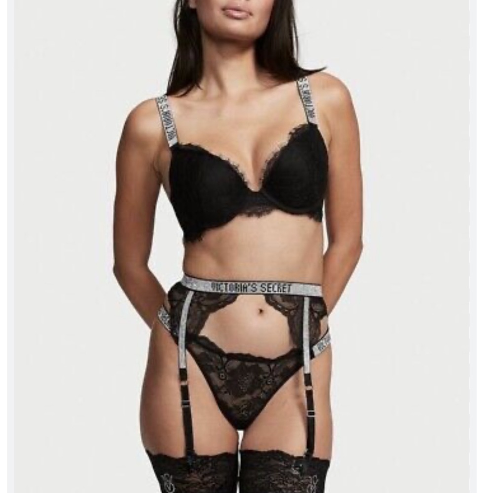 Victoria’s Secret Very Sexy Shine Strap Lace Garter Belt - Picture 3 of 10